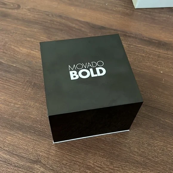 Movado Men's Bold Large Sunray Dial Analog Quartz 44mm Watch - Picture 10 of 11